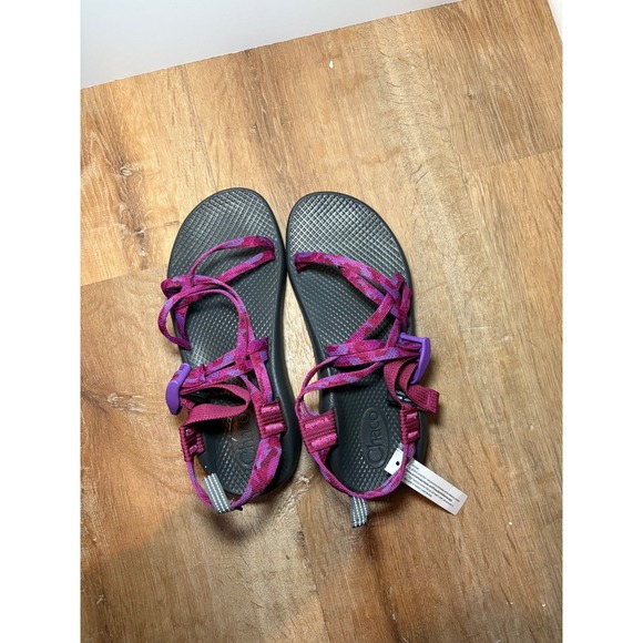 Chaco Shoes - Chaco women's/kids Size 6 pink‎ strappy hiking outdoor sandals